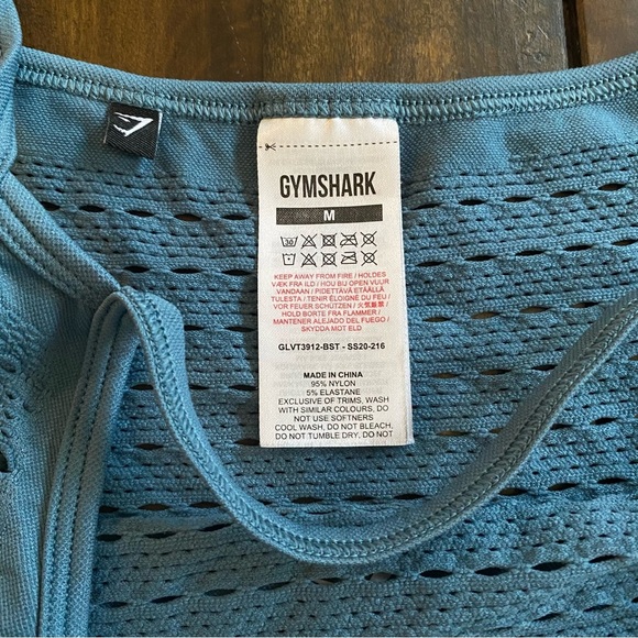 Gymshark Blue Teal Mesh Sleeveless Stretch Tank Top Size Medium, scoop neck - Picture 6 of 6